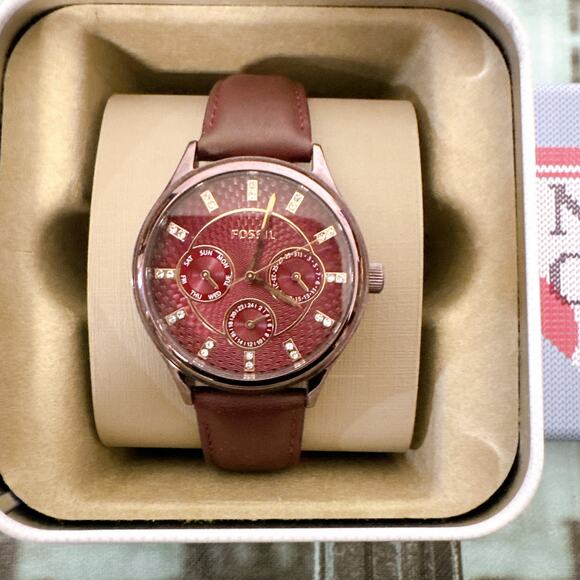 Fossil BQ3285 Modern Sophisticate Multifunction Wine Leather Watch